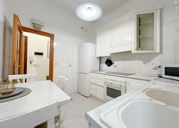 Castani Апартаменты